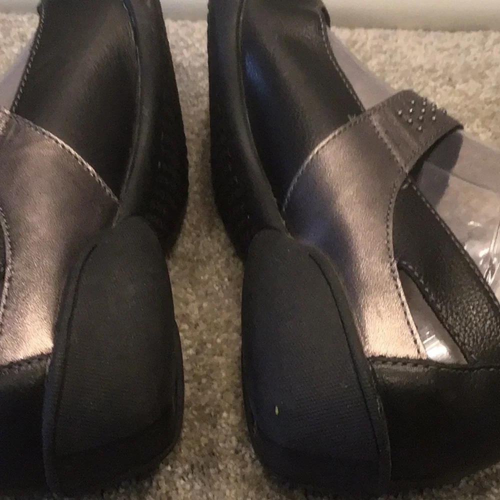 Taos Mary Jane Flats - Picture 7 of 9